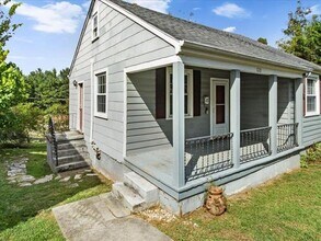 120 Monroe St in Radford, VA - Building Photo - Building Photo