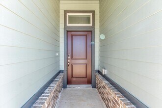 16910 Tulip Row Ln in Cypress, TX - Foto de edificio - Building Photo