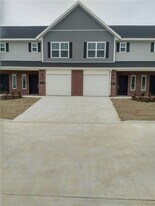 2729 W Kilimanjaro Way in Rogers, AR - Building Photo