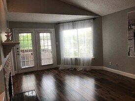 5550 Spring Valley Rd, Unit A31