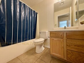 7734 S Titanite Ln in Tucson, AZ - Building Photo - Building Photo