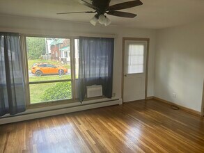 16 Prospect St in Waterville, ME - Building Photo - Building Photo