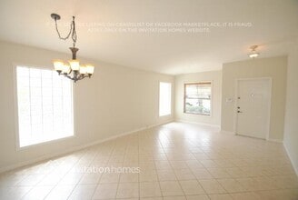 5103 NW 121st Dr in Coral Springs, FL - Building Photo - Building Photo