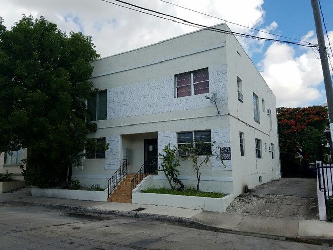 Marlins Park Apartments in Miami, FL - Building Photo - Building Photo