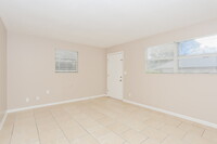 6962 Goldilocks Ln in Jacksonville, FL - Building Photo - Building Photo