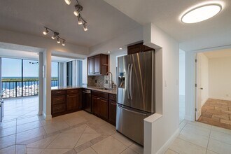122 Lakeshore Dr, Unit 1134 in North Palm Beach, FL - Building Photo - Building Photo