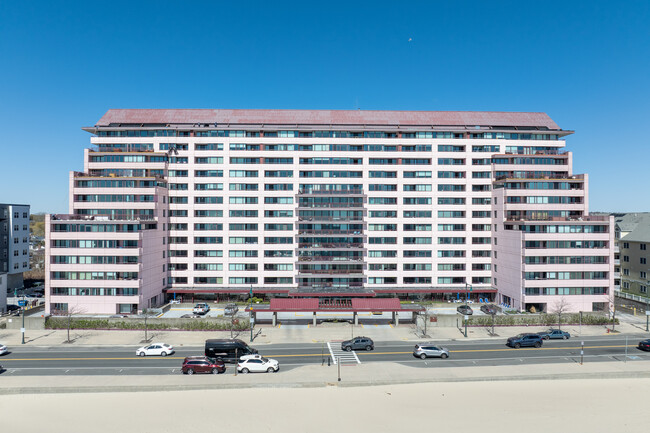 St. George Condominiums in Revere, MA - Building Photo - Building Photo