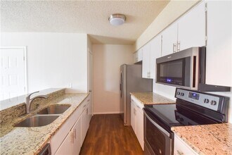 5201 Evans Ave in Austin, TX - Building Photo - Building Photo
