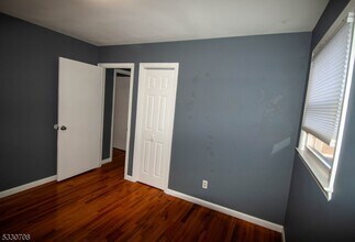 812 Niles Rd-Unit -1 in Union, NJ - Building Photo - Building Photo