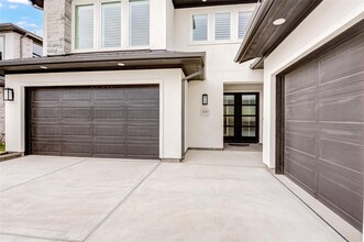 5111 Maumee River Dr in Sugar Land, TX - Building Photo - Building Photo