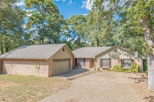 10926 Mosswood Dr in Tyler, TX - Building Photo