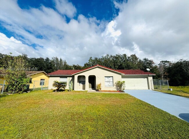 807 Mountbatten Ln in Kissimmee, FL - Building Photo - Building Photo