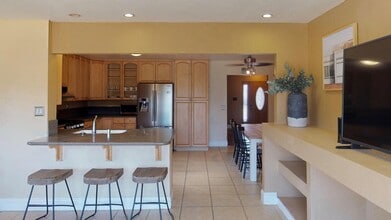 11370 Travis Pl in San Diego, CA - Building Photo - Building Photo