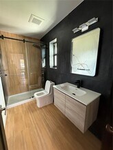 516 NW 2nd Ave-Unit -2 in Hallandale Beach, FL - Building Photo - Building Photo
