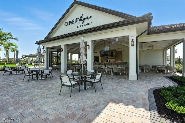 property at 1854 Mesa LN