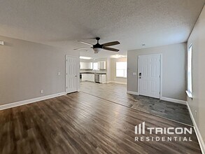 209 Oakpointe Dr in Lexington, SC - Building Photo - Building Photo