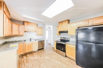 3320 W Surrey Ave in Phoenix, AZ - Building Photo - Building Photo