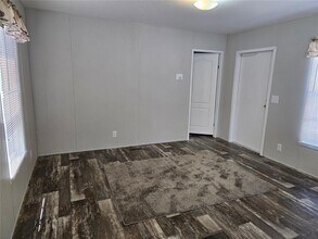 806 Elkan Dr in Tarpon Springs, FL - Building Photo - Building Photo
