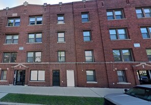 3249 N Damen Ave in Chicago, IL - Building Photo