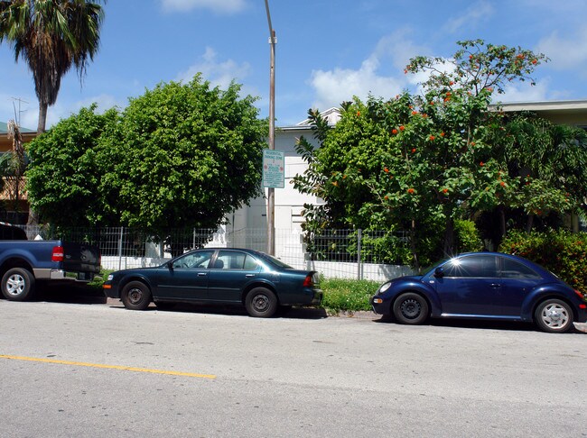 1020 Pennsylvania Ave in Miami Beach, FL - Building Photo - Building Photo