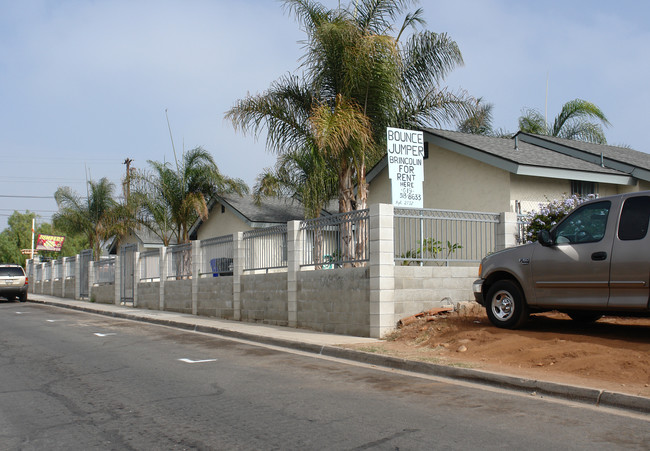 2719-2729 46th St in San Diego, CA - Building Photo - Building Photo