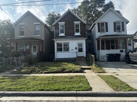 1819 Dorcas St in Omaha, NE - Building Photo