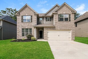 1915 Poplar Falls Ave in Lithonia, GA - Building Photo