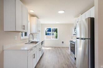 6302 SE 91st Ave in Portland, OR - Building Photo - Building Photo