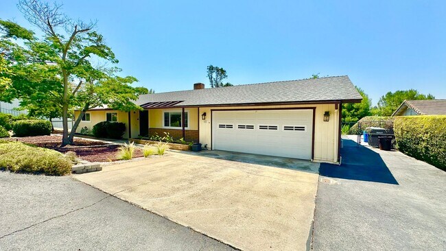 property at 3653 Prince St