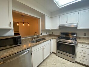 1730 Beechwood Cir N in Tallahassee, FL - Building Photo - Building Photo