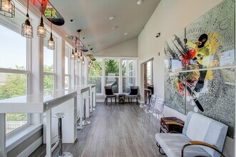 The Highlands at Wynhaven in Issaquah, WA - Building Photo - Building Photo