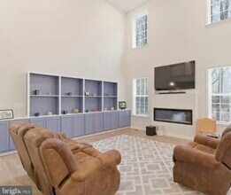 10910 Meridian Hill Way in Upper Marlboro, MD - Building Photo - Building Photo