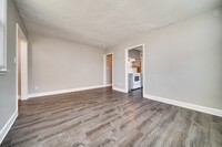 1010 Carolyn Ave, Unit A in Nashville, TN - Building Photo - Building Photo