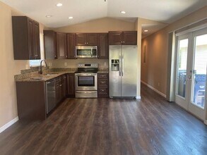3857 Almond Ave in Sarasota, FL - Building Photo - Building Photo