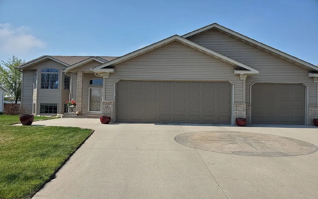 property at 131 17th Ave E