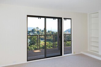 40 Harbor Oak Dr in Tiburon, CA - Building Photo - Building Photo