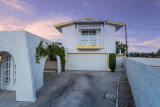 2986 Capistrano Cir in Las Vegas, NV - Building Photo - Building Photo