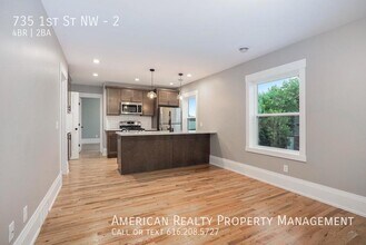 735 First St NW in Grand Rapids, MI - Building Photo - Building Photo