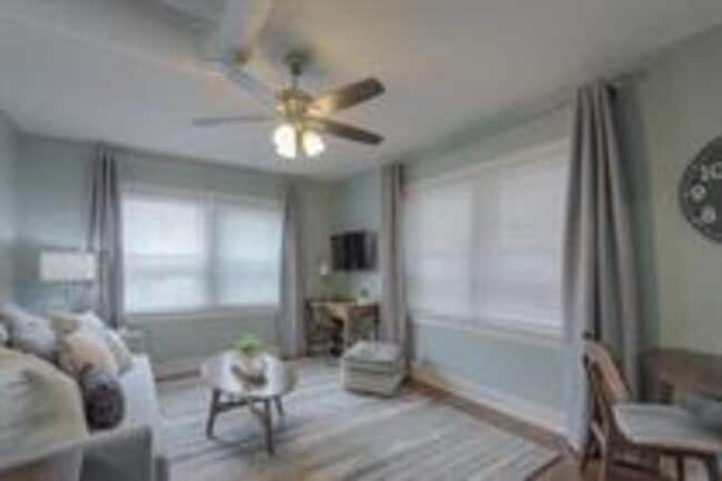 722 W 37th St in Kansas City, MO - Building Photo - Building Photo