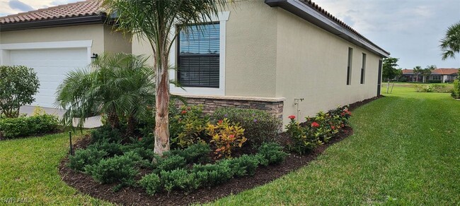 property at 11632 Onyx Cir