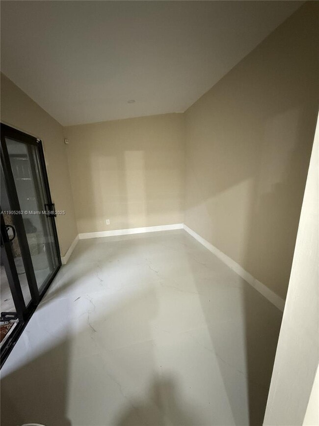 5515 W 27th Ln in Hialeah, FL - Building Photo - Building Photo