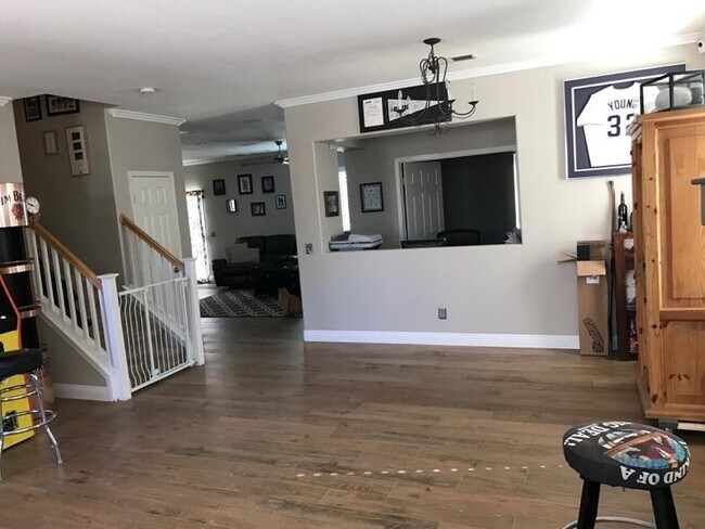 4374 Monte Vista Way in Oceanside, CA - Building Photo - Building Photo
