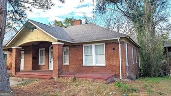 2763 Vineville Ave in Macon, GA - Building Photo