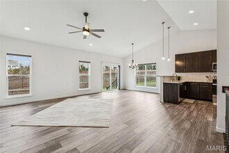 168 Hidden Bluffs Dr in Lake St. Louis, MO - Building Photo - Building Photo