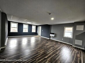 119 N River St in Olyphant, PA - Building Photo - Building Photo