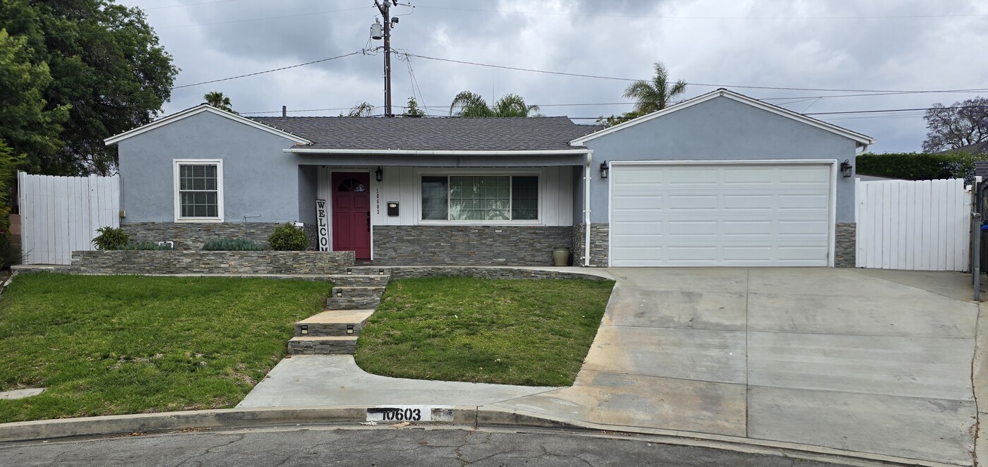 10603 Bramblebush Ave in Whittier, CA - Building Photo