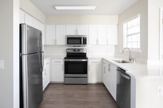 Slate Creek in Roseville, CA - Building Photo - Building Photo