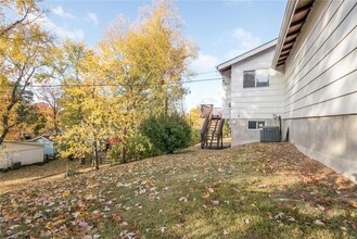 12316 Betsy Ross Ln, Unit 3201 in St. Louis, MO - Foto de edificio - Building Photo