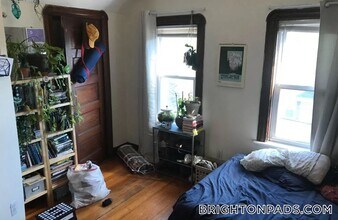 65 Hobart St in Boston, MA - Building Photo - Building Photo