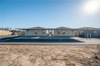 4100 Walnut Ave-Unit -4 in McAllen, TX - Building Photo - Building Photo